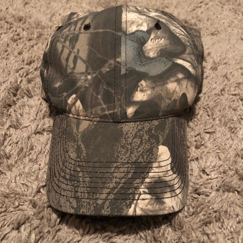 Men’s camouflage hat